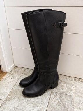 Women's Black Knee-High Riding Boots